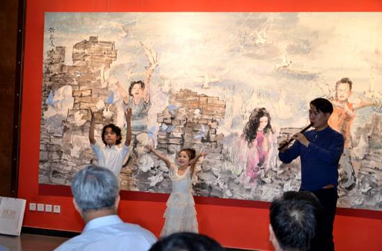 ���������������� ������ƽ����չ�ھ���Ļ