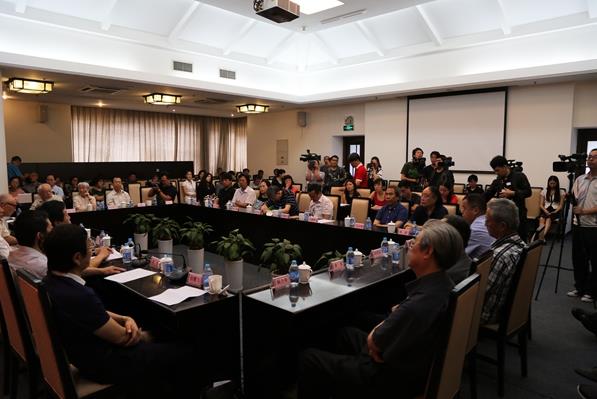 ��������䵮��100������̸�ᡱ���й������ݾ���