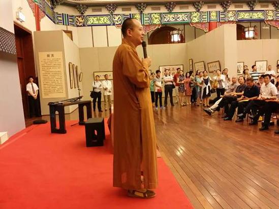 ī�������� 2015����黭����չ�ھ���Ļ