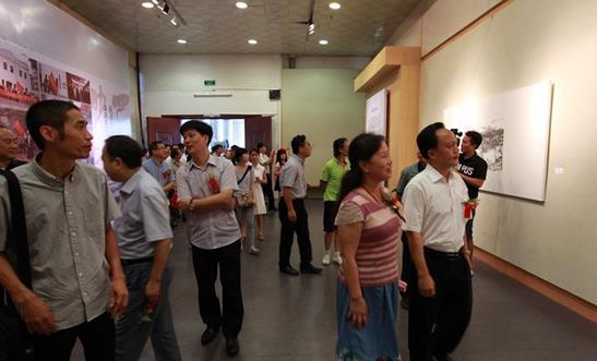 �����黭Ժ�ٰ���սʤ��70�����黭��Ʒչ