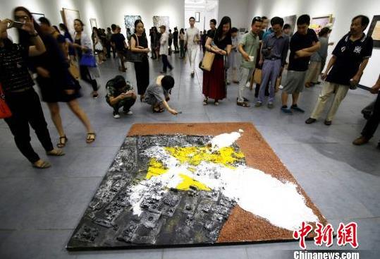 60����ۺϲ���������Ʒ�ں��ϳ�ɳչ��