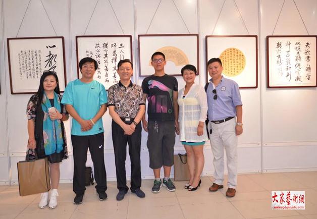 ���ú�ī��-�ɸڷ塢��ï�����һ�鷨չ���ػʵ���Ļ