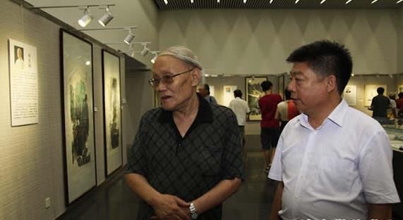 �������ϡ�����Ԫ��Ʒչ���ͼ�����Ļ