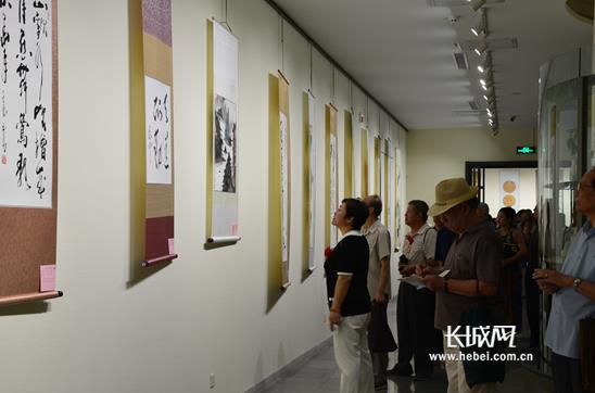 �������л����黭���Ҿ�Ʒչʯ��ׯ��Ļ