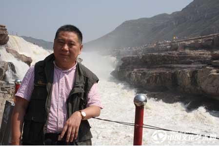 ��ˮ����•�콡��Լ�����ڶ��������黭����չ���ھ���Ļ