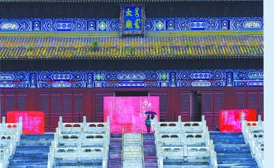 ��������ѧԺ���й�����滭��չ��Ļ