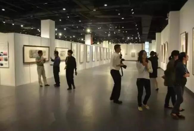 �������½�С��ɽˮ����Ʒչ�ھ���Ļ