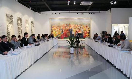 “一带一路”艺术世界巡展论坛隆重举行