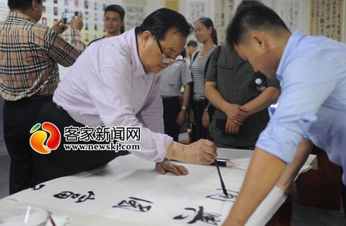 �����˹��ٰ�ڶ��조��������ȫ���黭������Ʒչ