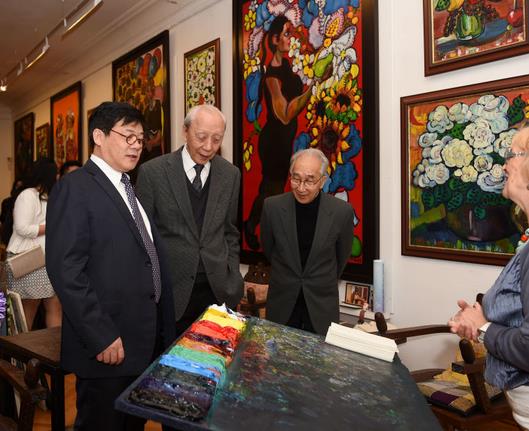 �й�������������˹������ѧԺ����Ժʿ�ƺ�