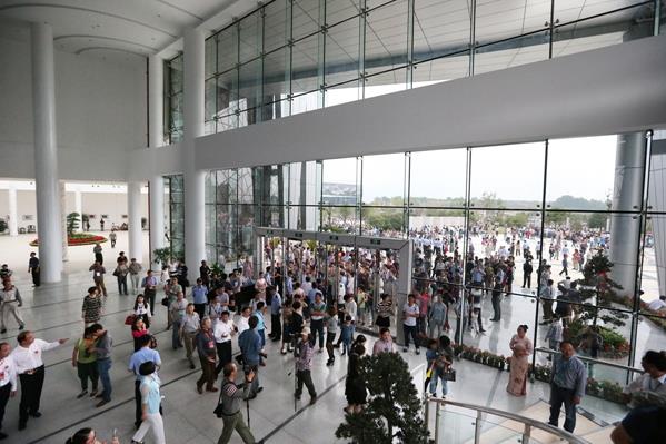 2015�ֽ����ڰ˽��й��黭���㽭�ֽ���Ļ