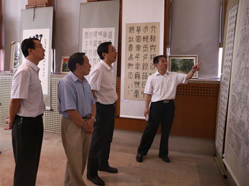 �п�Ժ�ٰ���սʤ��70�����黭չ