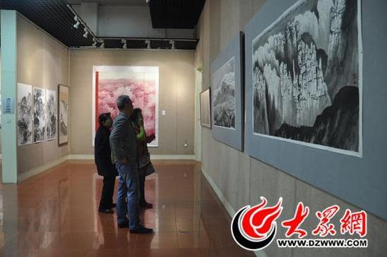 ɽ��������չ��50��ɽˮ����Ʒ