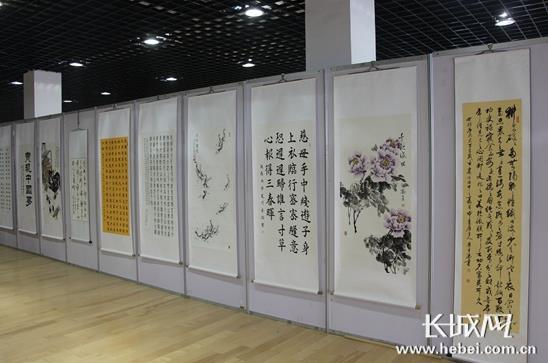 ����ī�л����ӱ�ʡ�׽��黭��������Ʒչ��Ļ