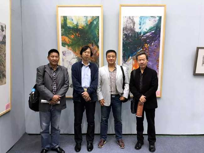 ����֣�ң��Ҷ������Լ���Ʒǰ��Ӱ