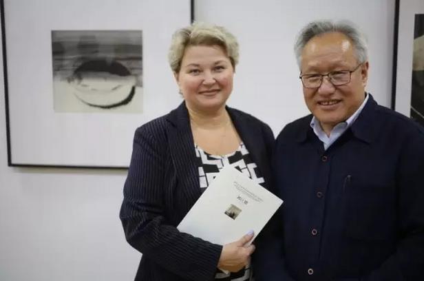 �ڿ�����������ѧԺӭ���׸��й������Ҹ�չ