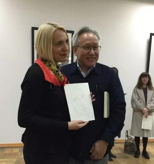 �ڿ�����������ѧԺӭ���׸��й������Ҹ�չ