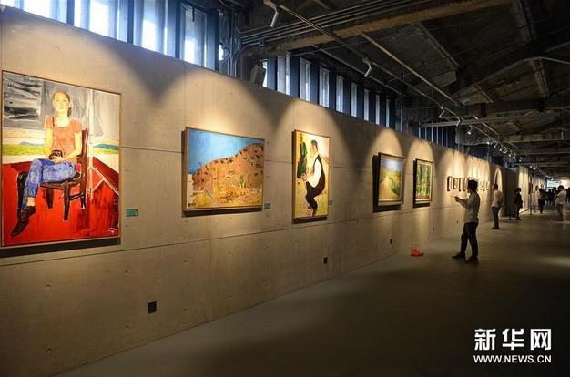 �������Ļ��졤�¶ػ͡�����չ����������Ļ