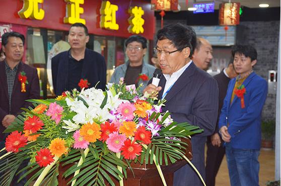 太原举办“不忘初心”纪念红军长征胜利80周年大型书画笔会