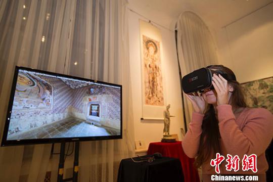 �����ֶػ͡�չ�׸�����չ��