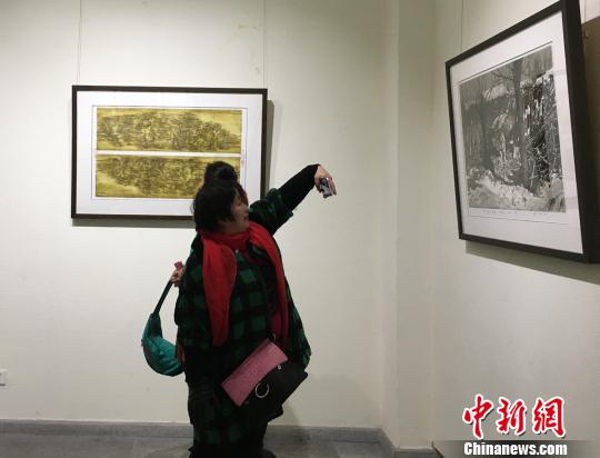 54λ�滭�Ұ������Ʒ�ںӱ�������չ��