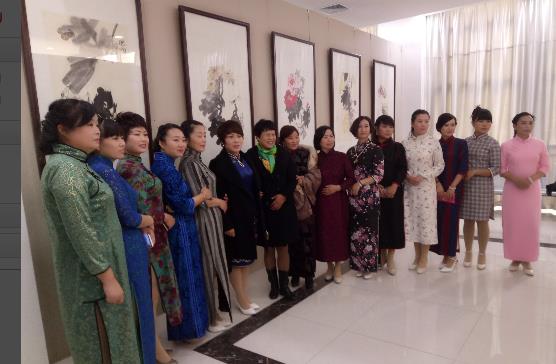 ������Ⱥ������īƮ�㡱�黭չ�����ٰ�