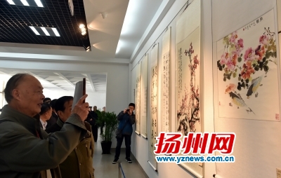 ��̩�ϸɲ��黭չ���������Ļ��ݿ�չ