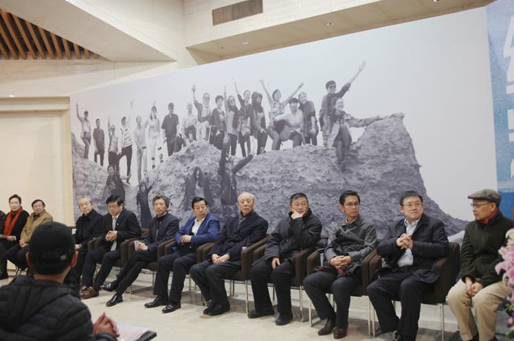 ˿·•���� �й��Ҳʻ滭����չ�����׻�������