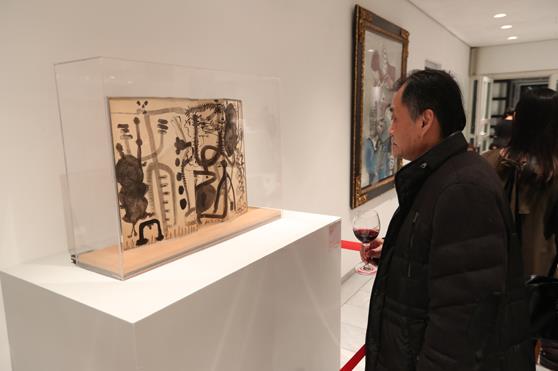 ����·��άϣ����20������չ�ڵ¹�פ��ʹ�ݾ���