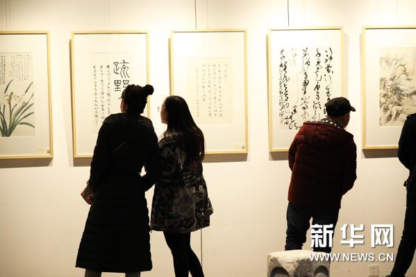 �λ�ζ�󡪡������顢����ӡ��Ʒ����չ��Ļ