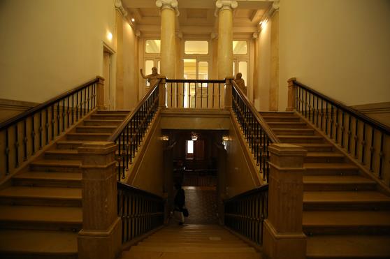 �й������ݹݳ���Ϊɽ������˹������ѧԺ��߽��ʽ��²�������