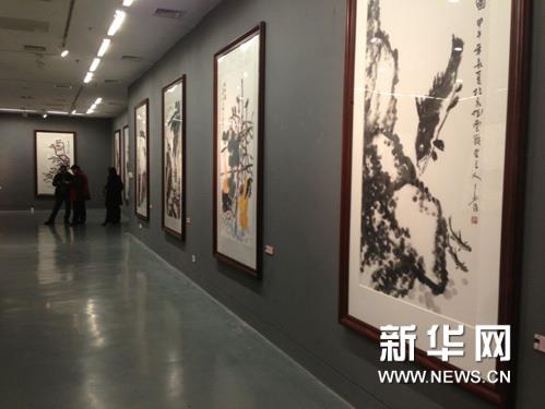 ���ٳ�д�⻨��չ�����廪��ѧ����ѧԺ������