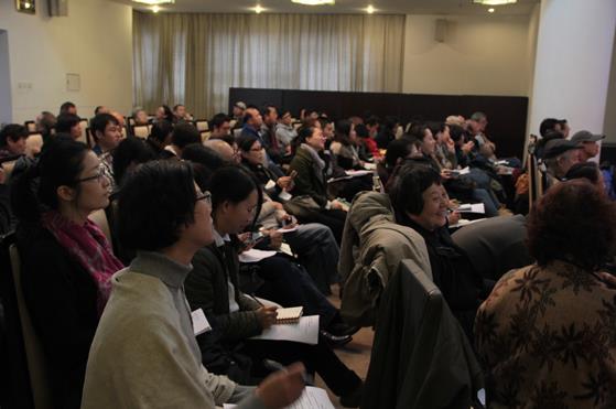 �й������ݳɹ��ٰ����ҽ���֮�������������й���