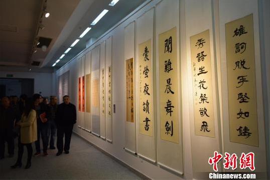 160���м����黭��Ʒ�����人