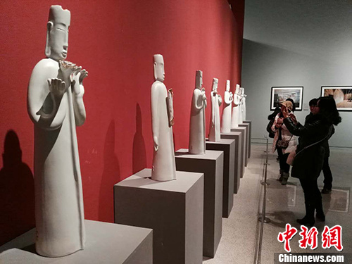 ���ָ�����չ�ڹ��Ҳ���ݿ�Ļ