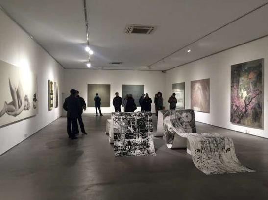 ����������������������չ�ھ��ٰ�