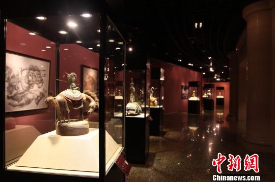 ����˹����֮�Ҵ���������Ʒչ�ھ���Ļ