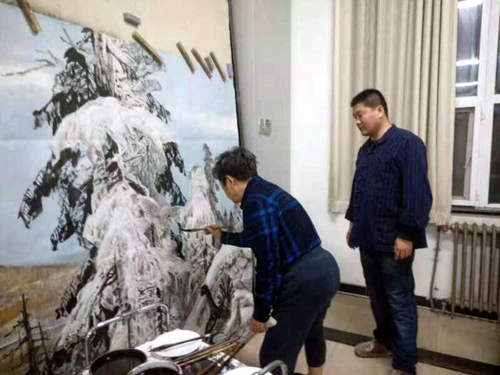 于志学先生在做最后整理