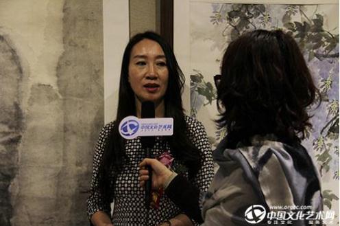 ��ʯ�ͻ�•�й��Ρ�ӭ���黭չ�ھ���Ļ