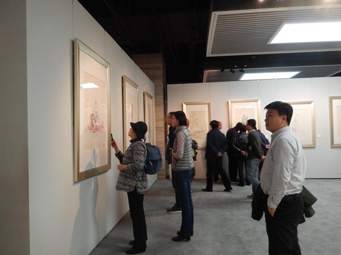 ���ʽ���������Ρ�ɻ�չ�����й�����չ������