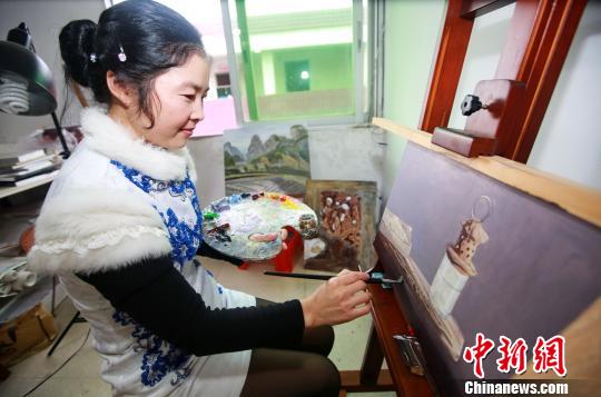 �ͼ�ɽ����Ů�����ϡ��ͻ�