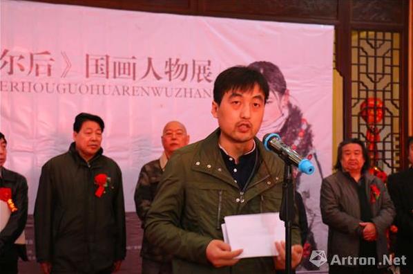 青年画家张喆水墨人物画个展亮宝楼启幕