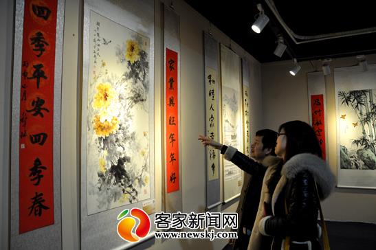 ���ݿͼ������黭չ�ڸ�����������Ļ