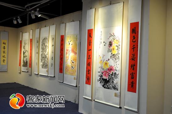 ���ݿͼ������黭չ�ڸ�����������Ļ