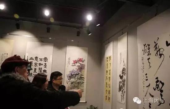 �۱�ҫ�ɡ�ʩ���ۡ�����ҫ�黭��Ʒչ��Ļ