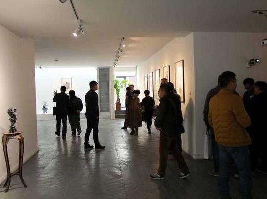 武健新艺术作品展在郑州开幕