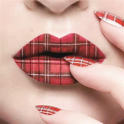 ���ô�ױʦ��˫�������� �ջ�ʮ�����˿