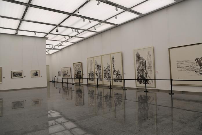 当代十五位美术家作品展巡展四川