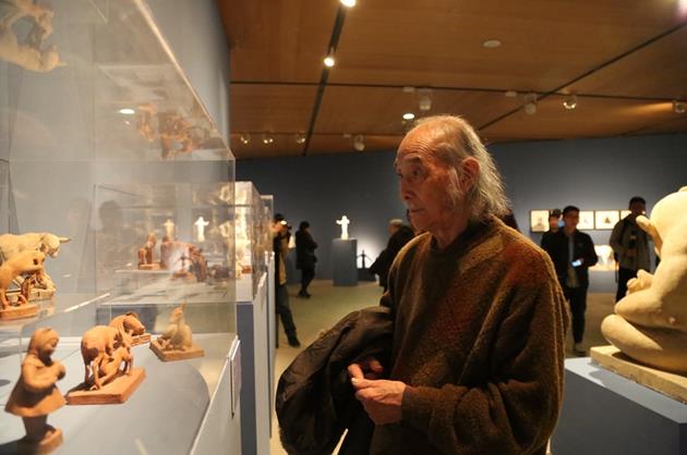 �����ҡ������ڷ���Ʒ���׼���չ����չ��