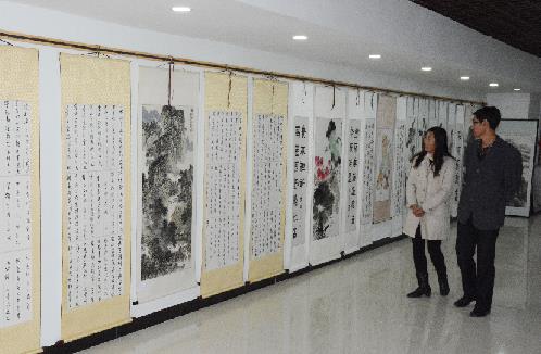 �����оٰ������ȫ���黭������Ʒչ